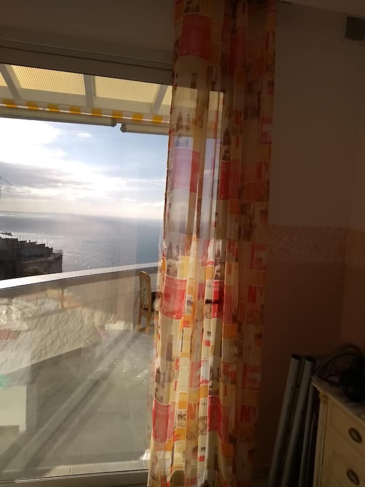 Meerblick aus dem Fenster